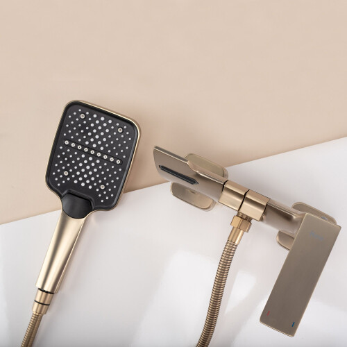 Fürdőkád Csaptelep Premium Rea Joe Brush Gold 1