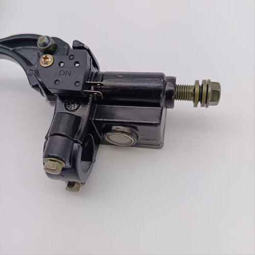 Right Front Brake Clutch Master Cylinder for 2