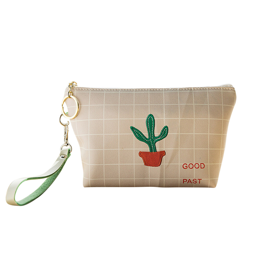 Portable Makeup Bag, Perfect For Travel with Conveniently Portable Design
