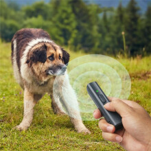 Ultraschall-Hundeabwehrgerät gegen Bellen, USB-wiederaufladbar, UV-Detektorlicht, Trainingszubehör (B)