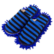 Accessori per la pulizia domestica che fungono anche da pantofole: pantofole in microfibra superassorbenti e antiscivolo per una pulizia efficace.