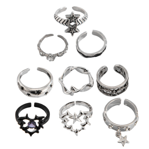 Bagues en argent avec crâne, cœur, serpent, fleur, papillon,