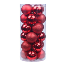 Ornamente decorative de Crăciun din formă de globuri, plastic ecologic care asigură o calitate incasabilă, ornamentele roșii adaugă vibranță