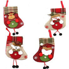 Conjunto de meias de Natal com listras coloridas e grande capacidade, com Papai Noel, boneco de neve, rena e urso em 3D para decoração natalina.
