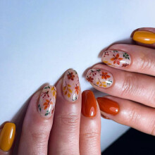 Glossy Press On Nail 1 Set Ginger Leaves Pattern Not Require