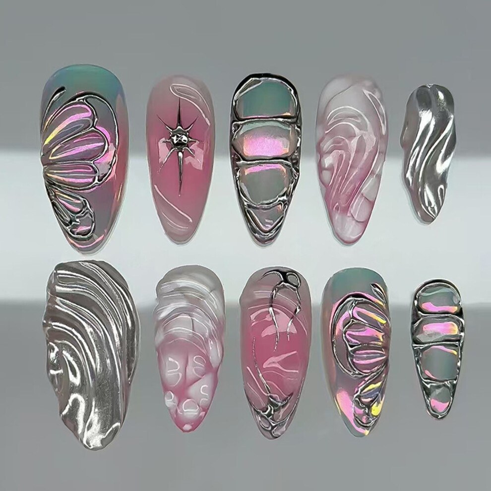 Silver 24Pieces Glossy False Nail Featuring 3D Waves Icy