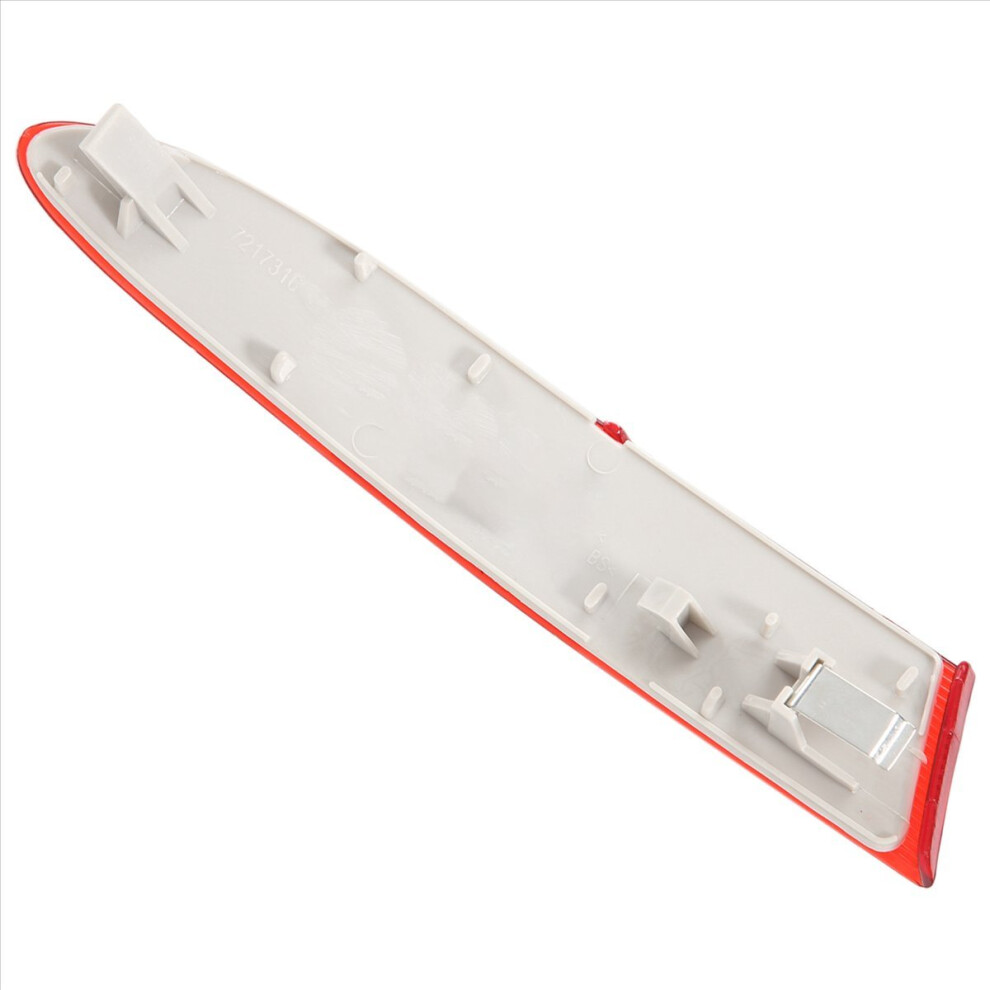 63147217316 Rear Bumper Right Side Reflector F Red 4852581981973