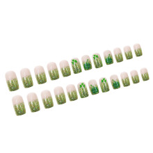 24 Stück St. Patricks Day Nagel zum Aufdrücken, grüner