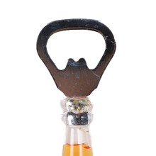 Tragbares Design: Einzigartiger Flaschenöffner im Stil mexikanischer Biere, robuste und langlebige Konstruktion mit magnetischer Aufbewahrung, ideal