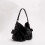 Sac à main moderne avec sangle réglable pour un port confortable. 5