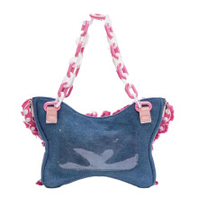 Sac à bandoulière en denim papillon avec chaîne en acrylique,