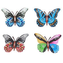 Décoration de jardin, art mural extérieur en fer aux couleurs vives et chatoyantes, papillon en métal avec fixation facile pour terrasse ou balcon.