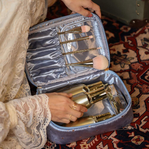 Nécessaire de veludo de alta qualidade, elegante e sofisticada, com vários compartimentos para viagens. 1