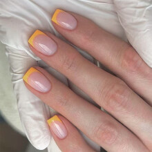Gele pers op nagel amandel nep nagel, glanzende stok lijm op