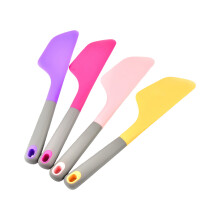 Pack of 4 Multifunctional Silicone Spatulas with Ergonomic