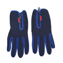 Paar Winter-Screentouch-Handschuhe aus Fleece,