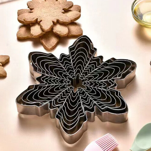 10 Piece Snowflake Cookie Cutter Set Dishwasher Safe Baking Tool 1