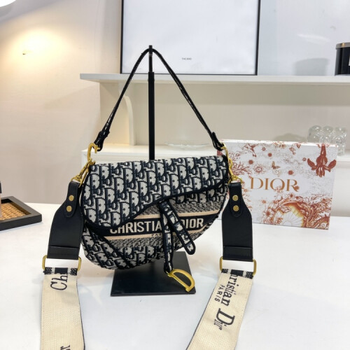 Embroidered Saddle Bag Shoulder Bag Crossbody Handbag - Complete Package