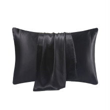 Elegante satijnen kussensloop met voordelen voor haar en huid, glad oppervlak dat pluizen tegengaat, zijdezachte stof die een stijlvolle touch aan je