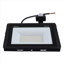 Refletor LED com sensor de movimento de 50W, holofotes de indução IP66 à prova d'água, ideal para iluminação de ruas, praças e áreas externas.