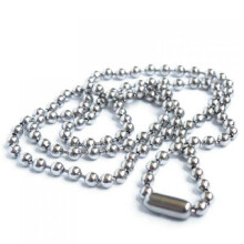 Collana con perline in acciaio inossidabile e catena in metallo