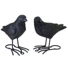 Set mit 2 realistischen Krähenfiguren aus Kunstharz,