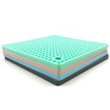 2Pcs Silicone Coasters Pink Grid Design Heat Insulation Home Placemats