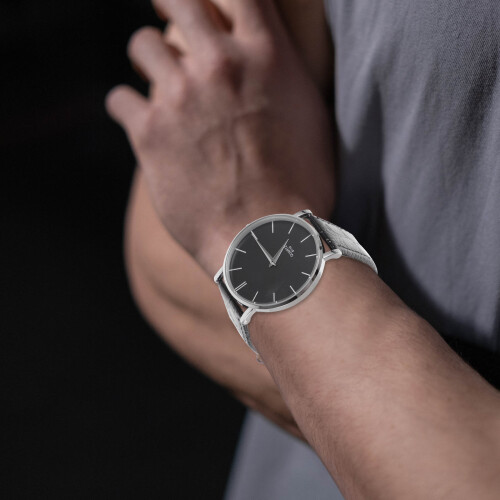 9140 Quartz Met PU Band Zwart 2