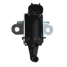 Nieuwe 1765097403 1362002310 17650-97403 vacuüm magneetschakelaar voor YRV M2 1.3 64KW luchtomzettingsklep