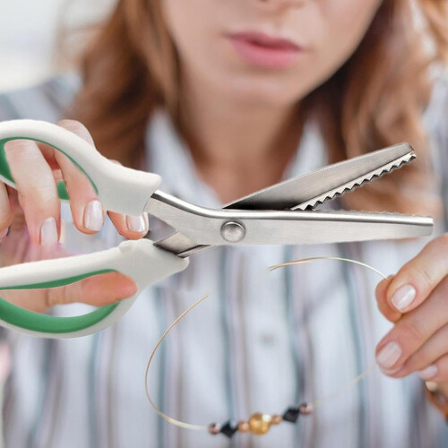 Scissors for fabric, stainless steel with serrated edge, comfortable handle, pinking scissors 1