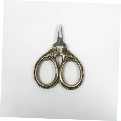 1 piece Embroidered scissors Sewing scissors Embroidery thread scissors in retro style 2