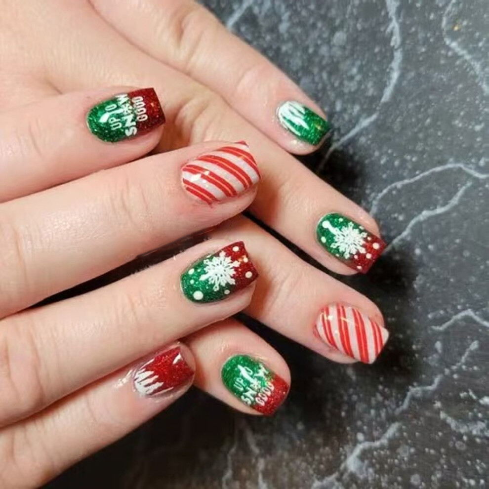 24Pcs Press on Nail Tips Scintillate Lined Christmas Snowflake