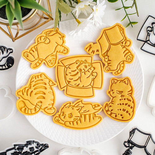6pcs Cats Themed Cookie Cutters Embosser Ideal for Baking and 1