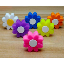 Sonnenschein auf dem Platz, Stoßdämpfer in leuchtender Blumenform, für ein besseres Tennisspiel, komfortables Schlaggefühl, dekoratives