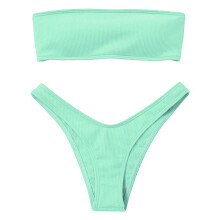 Kesäinen uimabikini naisille, kaksiosainen setti, jossa ontto avoin selkäosa ja irrotettavat rintapehmusteet, ei terästukea. Uima-asu.
