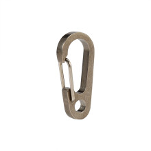 Llavero minimalista, clip EDC ultraligero de aleación de titanio con liberación rápida para la vida diaria y acampadas al aire libre.