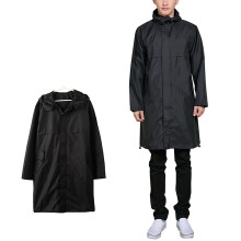 Giacca antipioggia impermeabile da uomo, poncho leggero in stile mimetico con strisce riflettenti per avventure all'aperto, cappotto in TPU