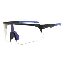Auto Adjust Cycling Glasses, Polycarbonate Lens, Anti Fog Coating, Photochromic Eyewear, Black Frame