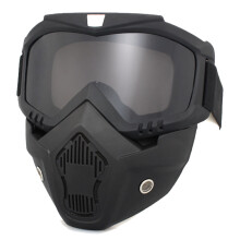 Maschera tattica antiappannamento con teschio e protezione UV400 per una visione chiara e sicura in tutte le condizioni.