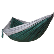 Tragbare Hängematte aus Fallschirmseide-Nylon, robuste und langlebige Camping-Hängematte für Outdoor-Aktivitäten, Rucksackreisen, Strandurlaub,