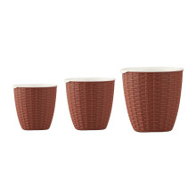Keramisk plantesæt til din grønne oase, rattandesign giver et naturligt præg, holdbare materialer holder tidens tand (3 dele)