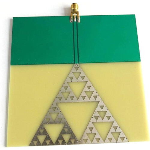 Advanced fractal antenna board for performance RF signal amplification 2
