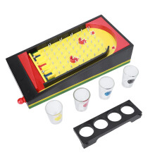 Spielspaß für den Spieleabend: Minigolf-Trinkspiel im tragbaren Design, robust und langlebig – ideal für Partys unter Erwachsenen, fördert die