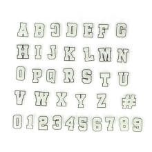 37PCS Loch Schuh leuchtende Dekorationen Alphabet