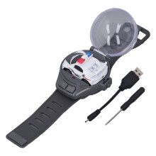 Relógio de carro com controle remoto em miniatura, perfeito para presentear. Sinal independente para brincadeiras ininterruptas, pulseira ajustável