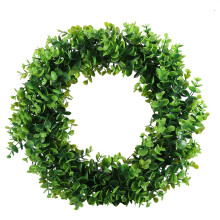 Artisanal 40cm Artificial Boxwood Wreath, Vibrant Green Plastic Decor With Realistic Appearance And Non-Toxic Safety, Ideal For IndoorOutdoor Spaces