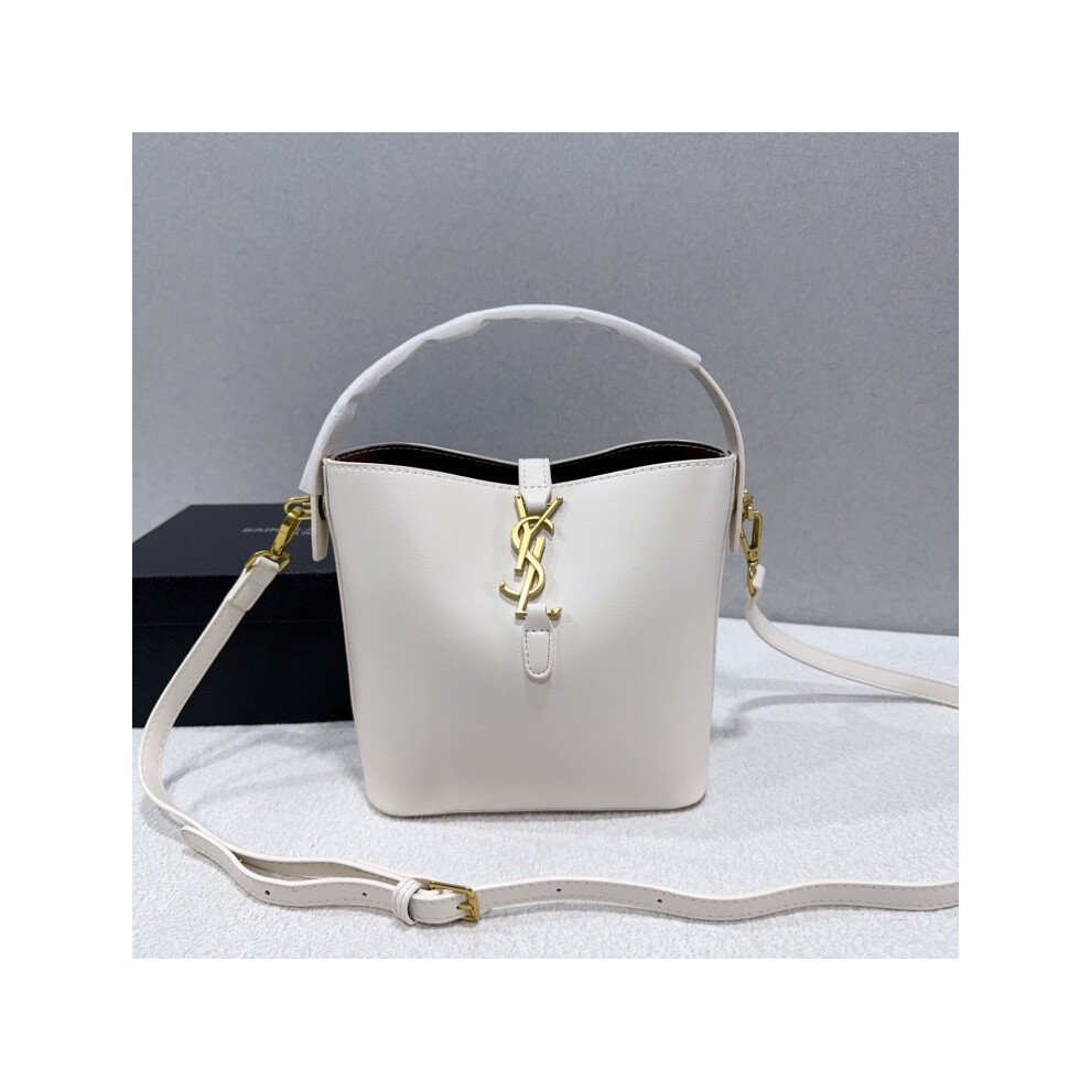 (White) Simple handbag, shoulder bag, crossbody bag, bag within bag