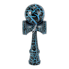 Kendama, balle en bois pour jeux d'extérieur, pour enfants et adultes. Bois de hêtre craquelé, design coloré noir et bleu.