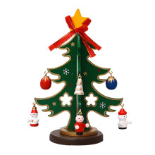 Adventskalender med opptrekksmekanisme, julepynt inspirert av kreative DIY-gaver og diverse ornamenter for premium trematerialer