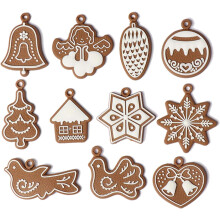 Süße Ornamente im Vintage-Stil, Mini-Lebkuchenfiguren für ein Backthema, das Ihrer Weihnachtsdekoration eine verspielte Note verleiht